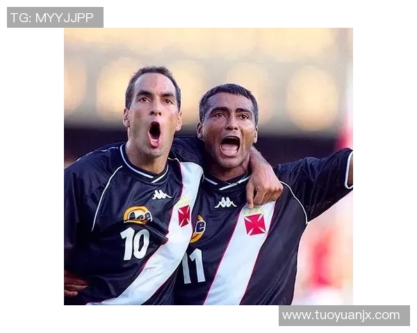 探讨足球明星中红牌最少的传奇球员及其职业生涯表现 探讨足球明星中红牌最少的传奇球员及其职业生涯表现