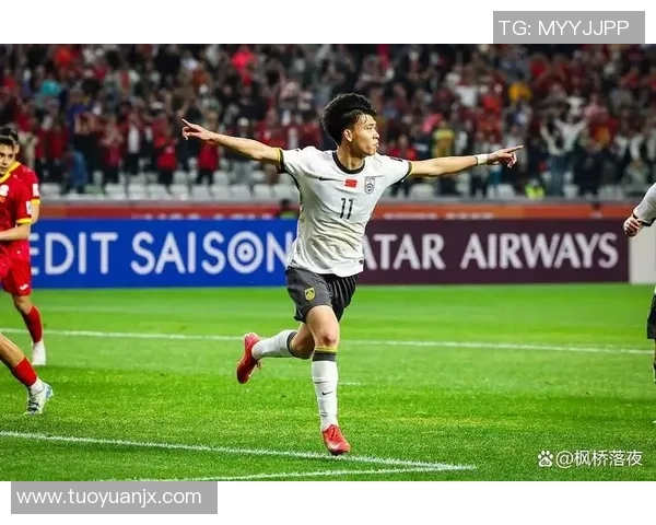 曾在中国赛场闪耀的国际足球明星们的精彩瞬间回顾