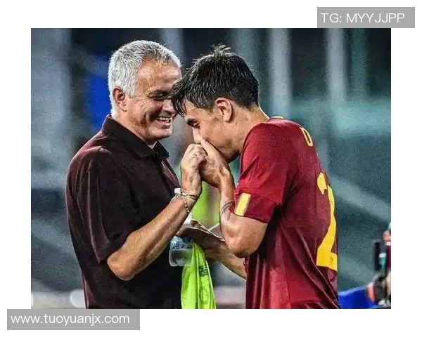 最专情的足球明星背后的爱情故事与职业生涯的完美交织