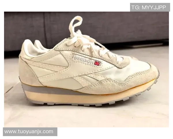 最新足球明星跑鞋推荐助你提升运动表现与时尚风格